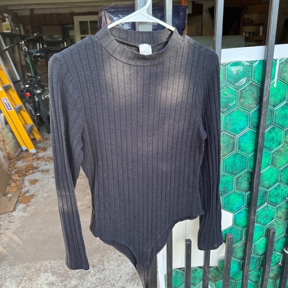 Black Ribbed Women's Sweater